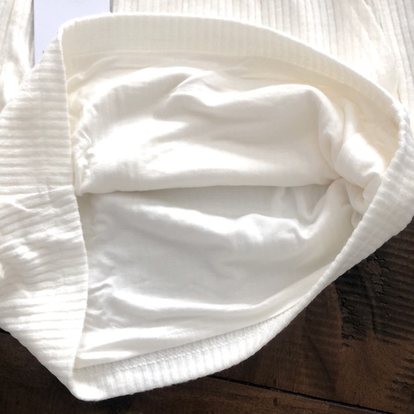 Final Price! CLOSEOUT! New in pkg cute ivory pocketed shorts - Picture 12 of 16